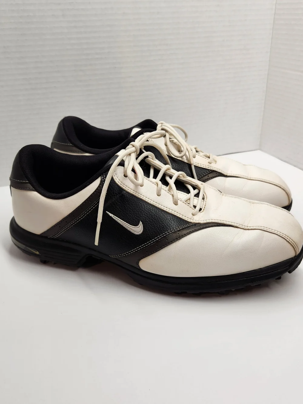 Nike Heritage Golf Shoes